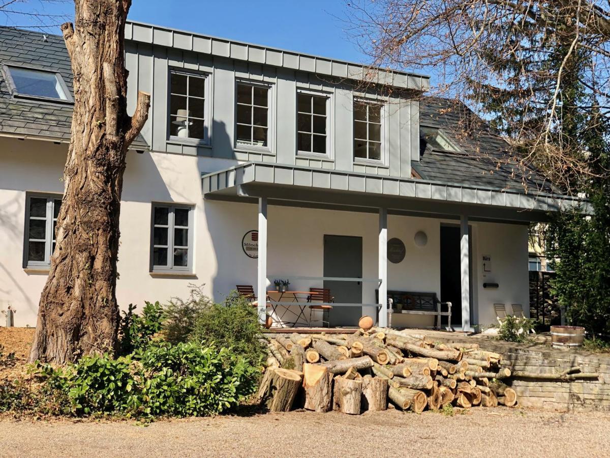 Ferienwohnung Weingut Villa Huesgen Am Moenchhof Verbandsgemeinde Verbandsgemeinde Traben-Trarbach Buitenkant foto
